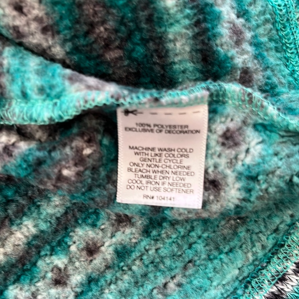 Koppen Patterned Teal Sweater with Button Detail - Picture 5 of 7